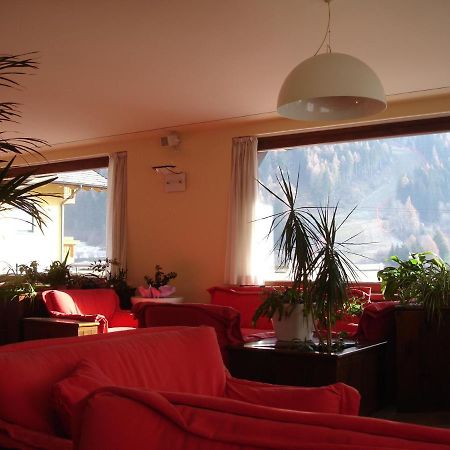 Hotel Adamello Temù Exterior foto